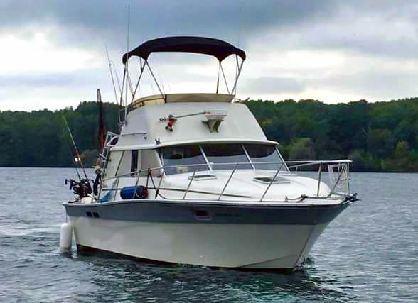 Nauti-Gal is a 34' Silverton